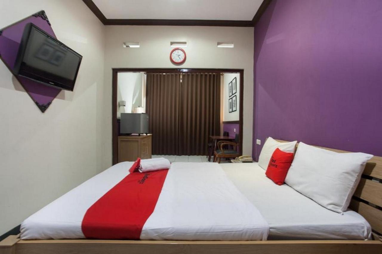 Reddoorz @ Urip Sumoharjo Hotel Surabaya Kültér fotó