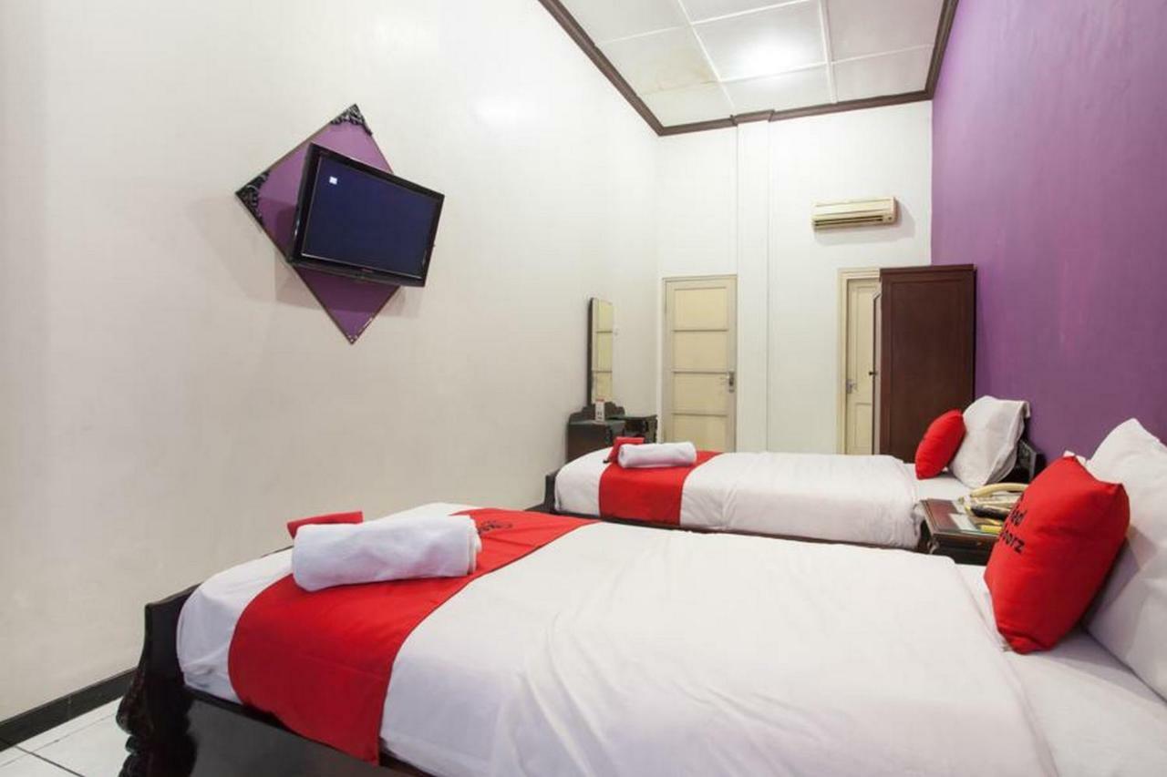 Reddoorz @ Urip Sumoharjo Hotel Surabaya Kültér fotó
